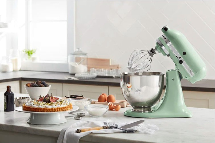 Graduation Gift Ideas: Best Rachael Cookware + Bakeware Sets For Grads  Stocking Their First Kitchen