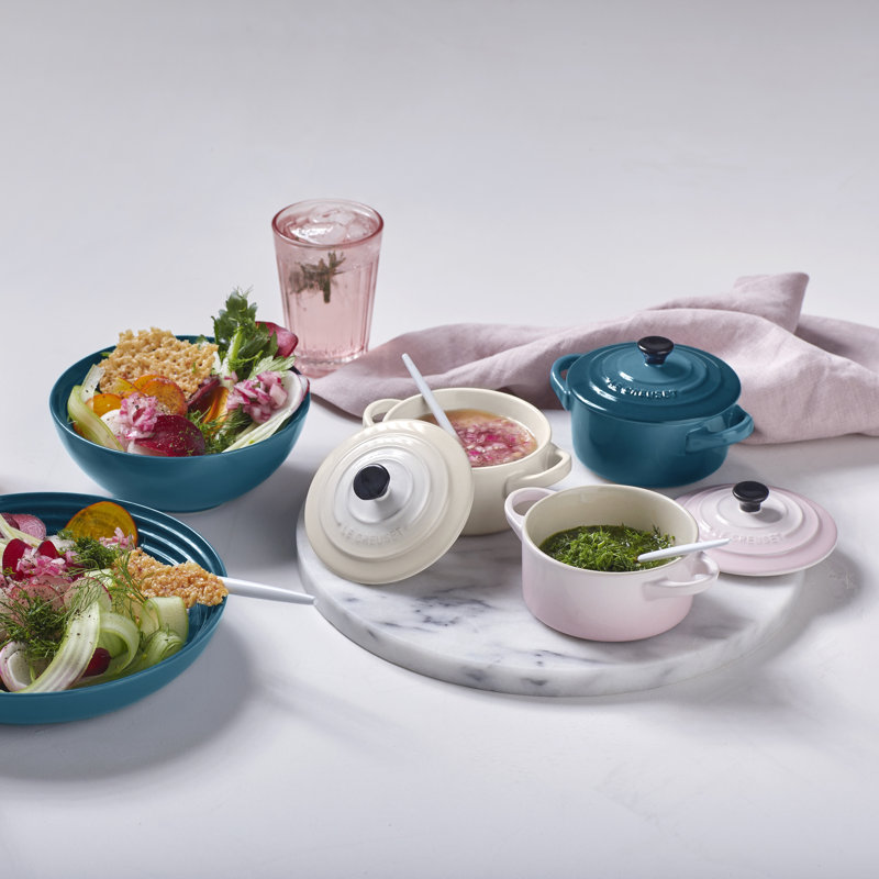 Le Creuset Stoneware Petite Round Casserole, Shell Pink