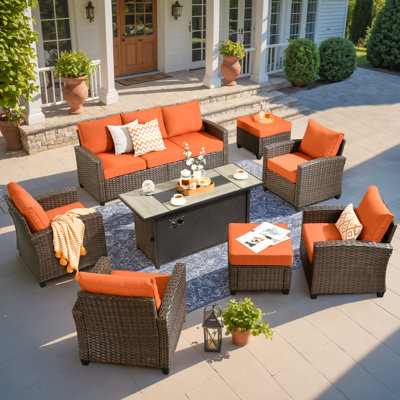 Canapé d'extérieur en osier 8 pièces avec 4 chaises, repose-pieds et coussins confortables, ensemble de mobilier de patio avec table de foyer, ensemble de conversation à dossier haut toutes saisons