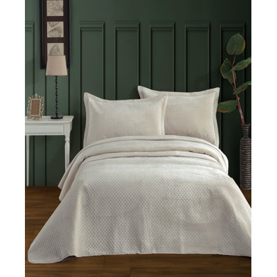 Hypoallergenic Microfiber Coverlet / Bedspread