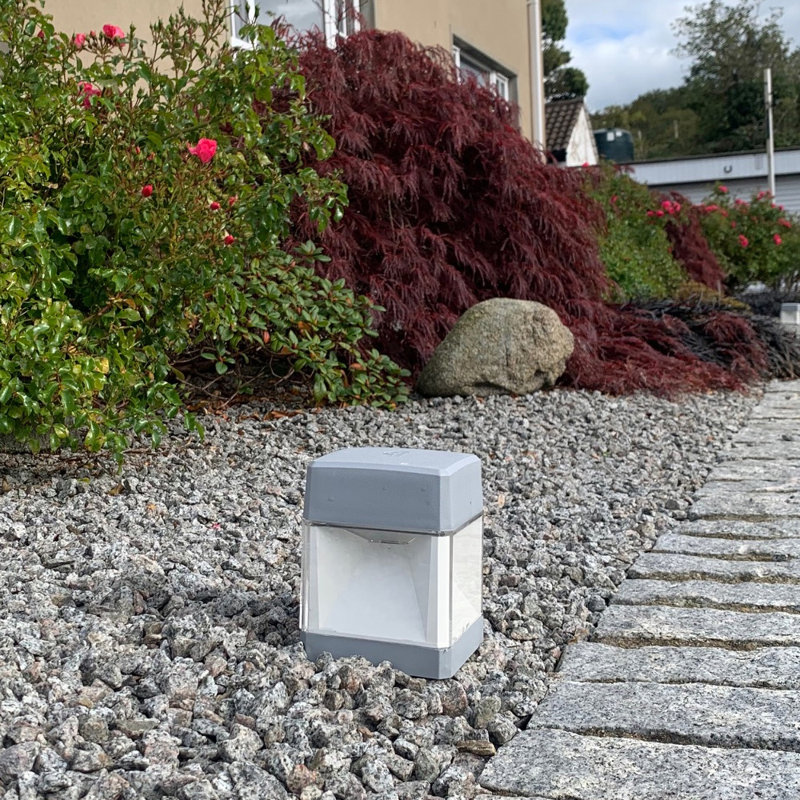 Resin Pathway Light, Gray