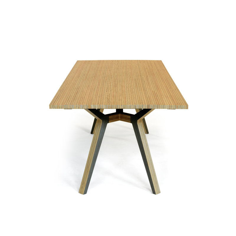 Pirwi Dining Table