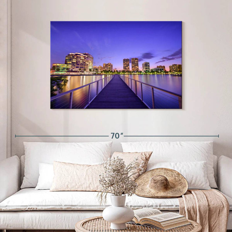 Nicci West Palm Beach, 30" H x 45" W