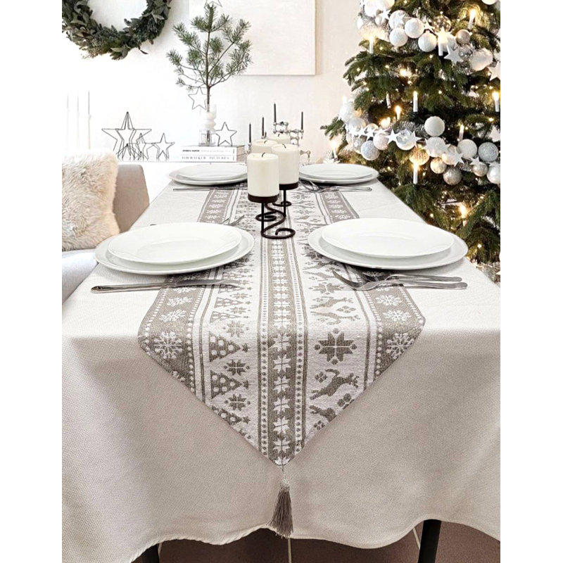 Gray Nordic Christmas Table Runner F07M5-9B Silver
