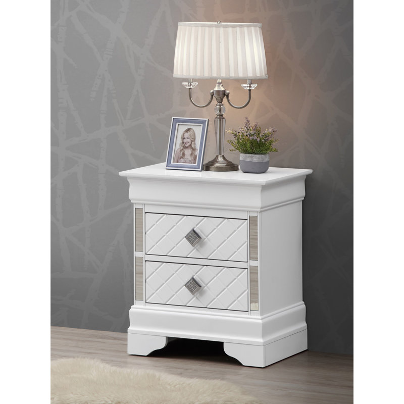 Table de chevet champagne - H 24 po x l 21 po x P 16 po Deux tiroirs pour organiser entièrement assemblé s'adapte à divers styles de décoration faits avec des matériaux de rangement à 2 tiroirs argentés