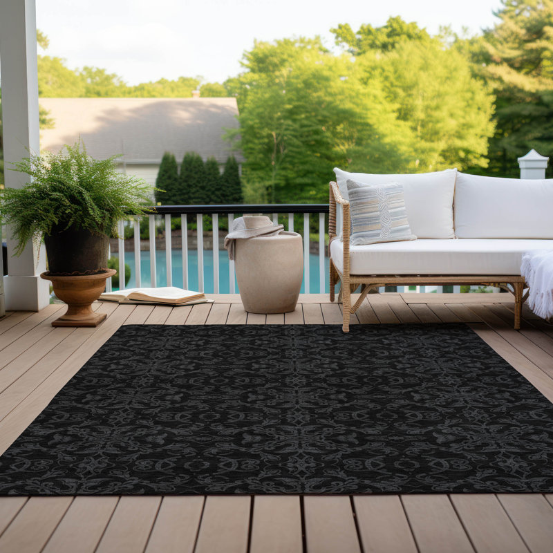 Mahaney Washable Oriental Indoor / Outdoor Area Rug , Rectangle 2'6" x 3'10"