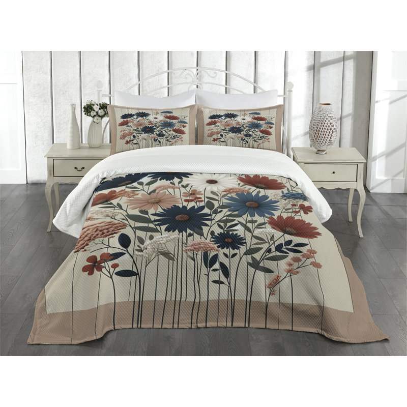 Polyester Not Solid Color Coverlet, Queen Coverlet / Bedspread + 2 Standard Shams