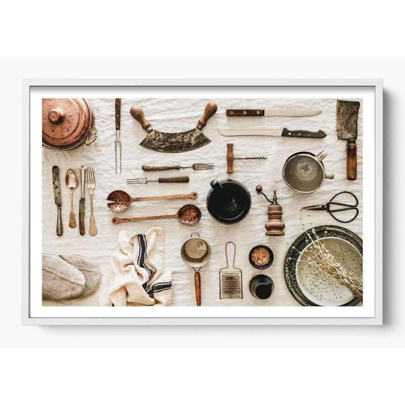 «My Mother's Table», H 42 po x l 62 po, Impression encadrée avec passe-partout, Blanc