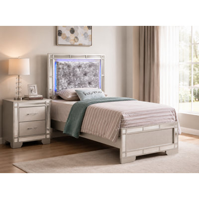 Hamilton Silver Champagne 2pc Bedroom Set with Twin Bed