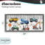Cadre urbain flottant City Keeps On, conception par Christine Simpson Art-94100392-94100393