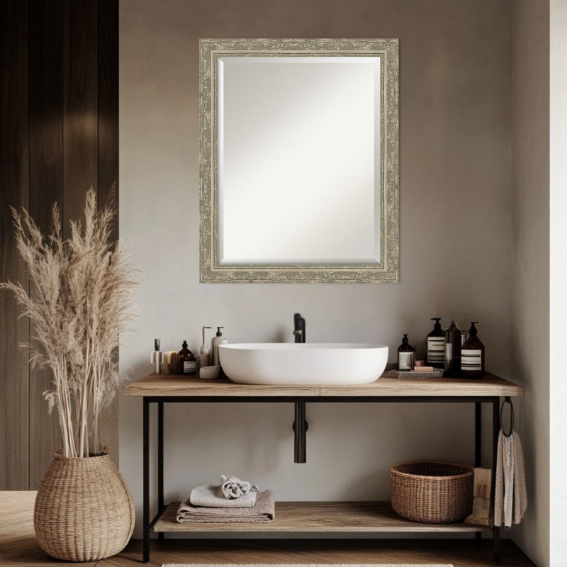 Miroir mural de salle de bain Filigree, Argent argent, 26,5 po x 32,5 po