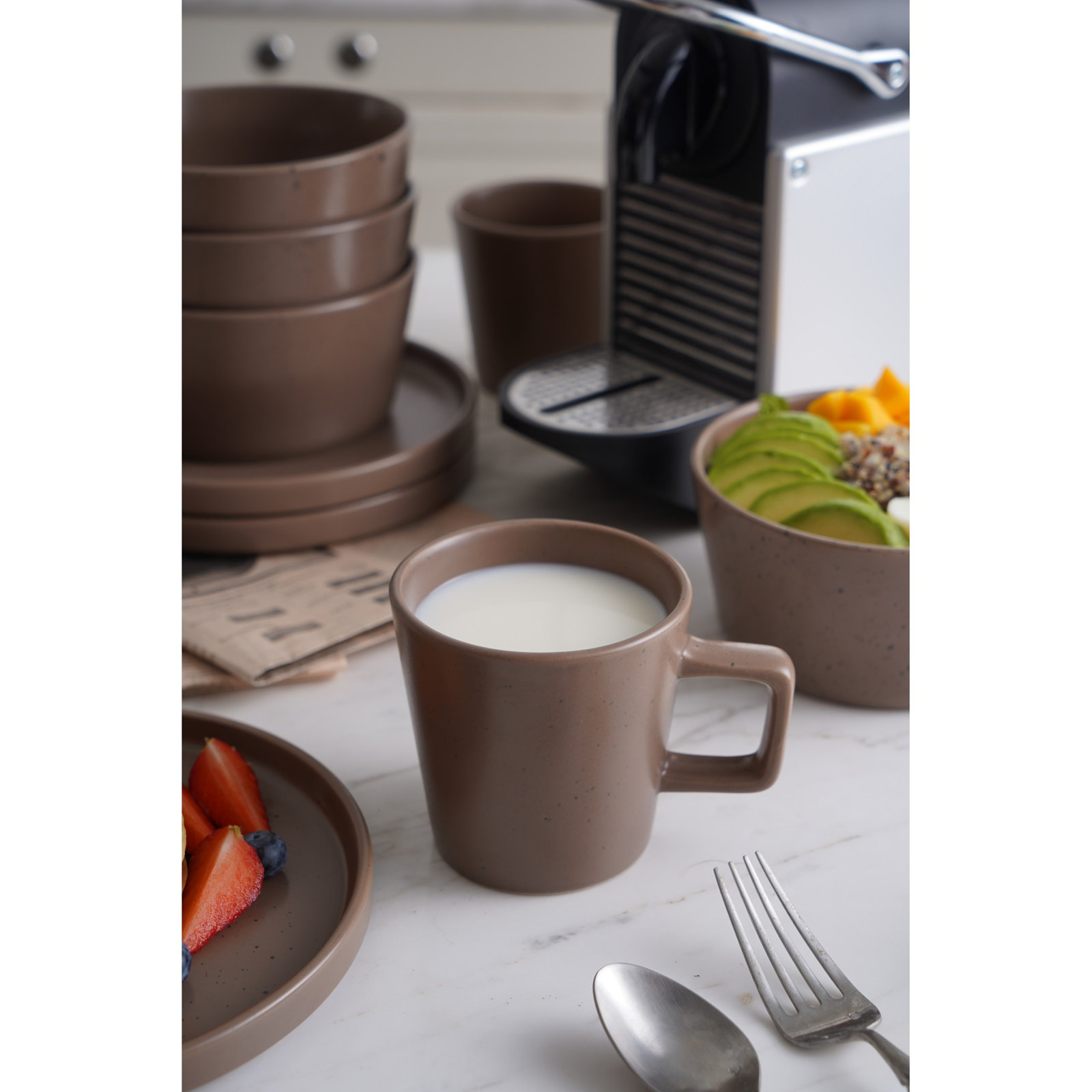 Celina Stoneware Dinnerware Set, Brown, 16