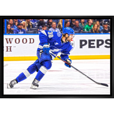 Brandon Hagel 20 x 29, toile encadrée Tampa Bay Lightning