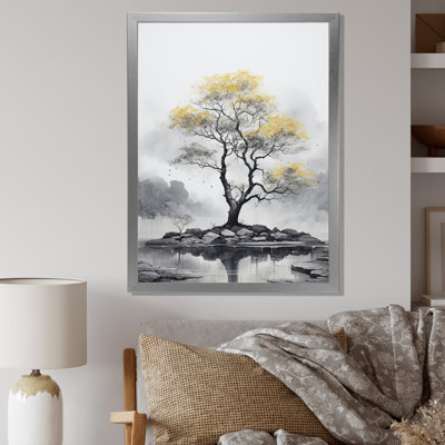 «Yellow Tree Silent Whispers», art mural sur toile floral et botanique