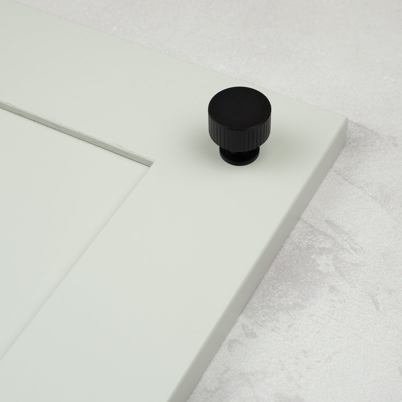 Matt Black Reeded Knob, 28mm Knob