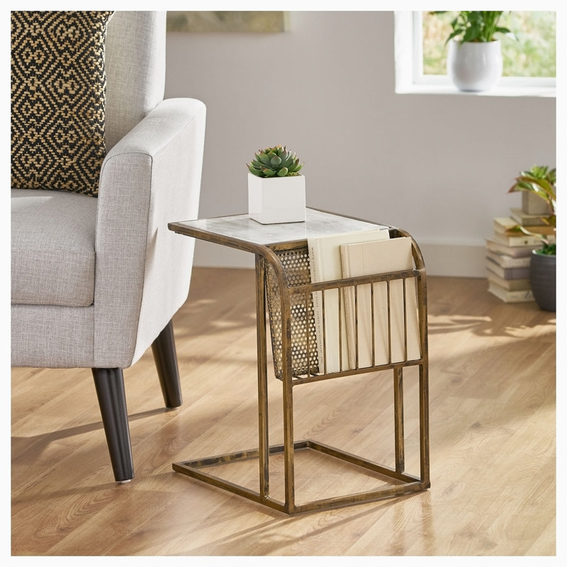 Table de bout, table d'appoint