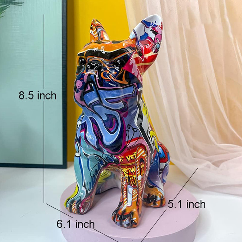Figurines & Sculptures