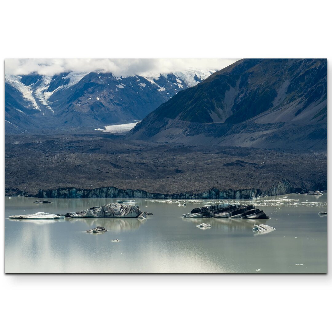 Leinwandbild Gletschersee mit schwimmenden Eisbergen – Neuseeland