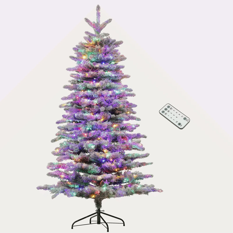 Arbre de Noël artificiel pin de montagne 6,5 pi pré-éclairé, arbre de Noël enneigé, arbre de Noël à charnière avec 400 lumières DEL et 990 branches pour la décoration des fêtes