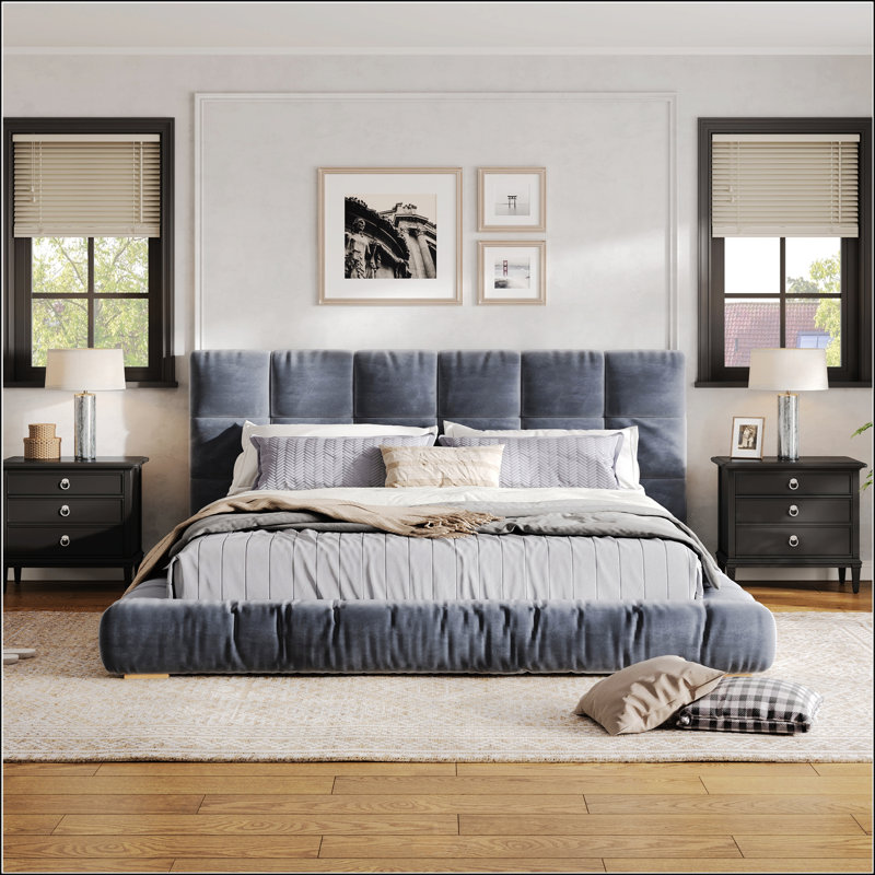 Structure de lit tapissier grand format en velours avec tête de lit capitonnée, conception moderne à profil bas, support de lattes robuste, pas de sommier tapissier, lit moelleux de luxe pour la chambre à coucher