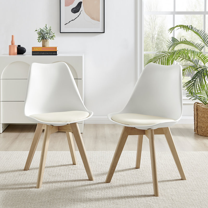 Chaise d'appoint rembourrée en faux cuir Stolm, Crème, crème
