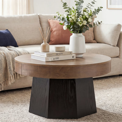 31.5-Inch Round Wood Coffee Table, Modern Farmhouse Center Table With Polygonal Wooden Base For Living Room