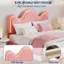 Lit plateforme double tapissier en velours avec lumière DEL, lattes de bois, chambre d'enfant-640958974-640958972