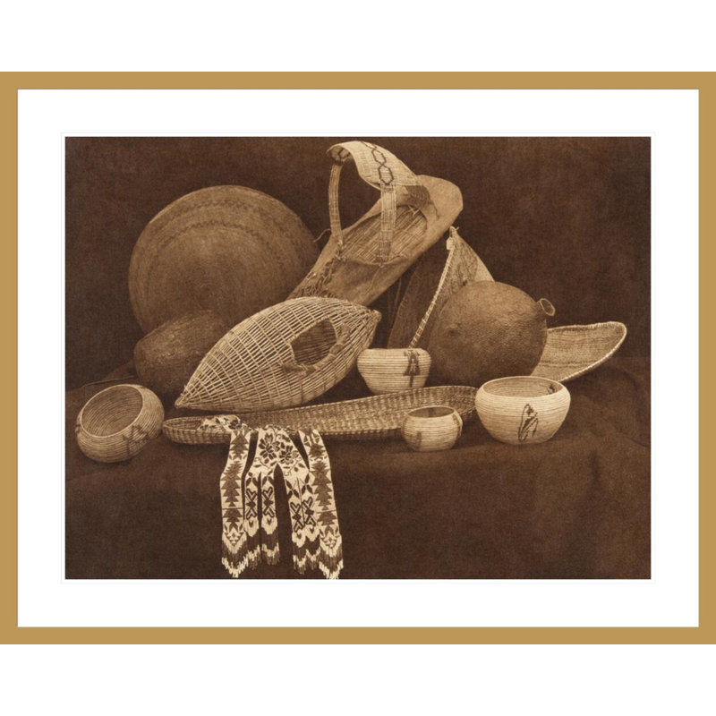 «Paviotso basketry (The North American Indian v. XV. Norwood MA The Plimpton Press)» par Edward Sheriff Curtis, impression giclée sur cadre