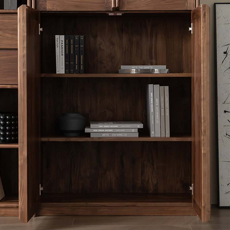 Delisle, Dark Brown