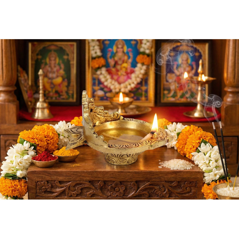 Lampe à huile en laiton ciselée à la main 2 pouces, petite Diya indienne pour autels et décorations