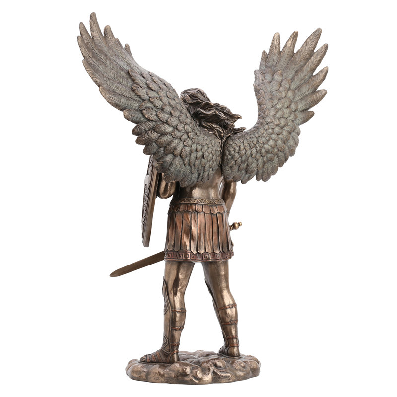 Horsley Resin Figurine / Sculpture Decorative Object