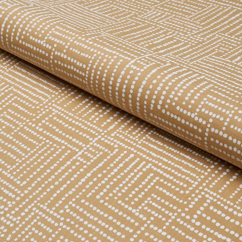 Tissu sérigraphié à la main Schumacher X Johanna Ortiz Coco, Ocre blanchi au soleil