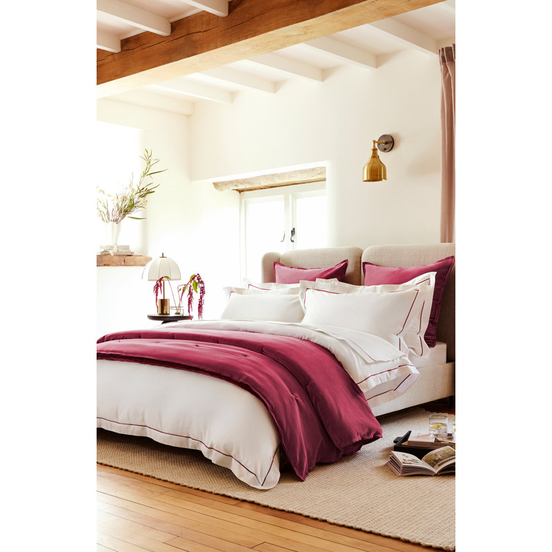 Premium Sateen Duvet Cover Set, Queen Duvet Cover + 2 Standard Pillowcases, White/Fuchsia