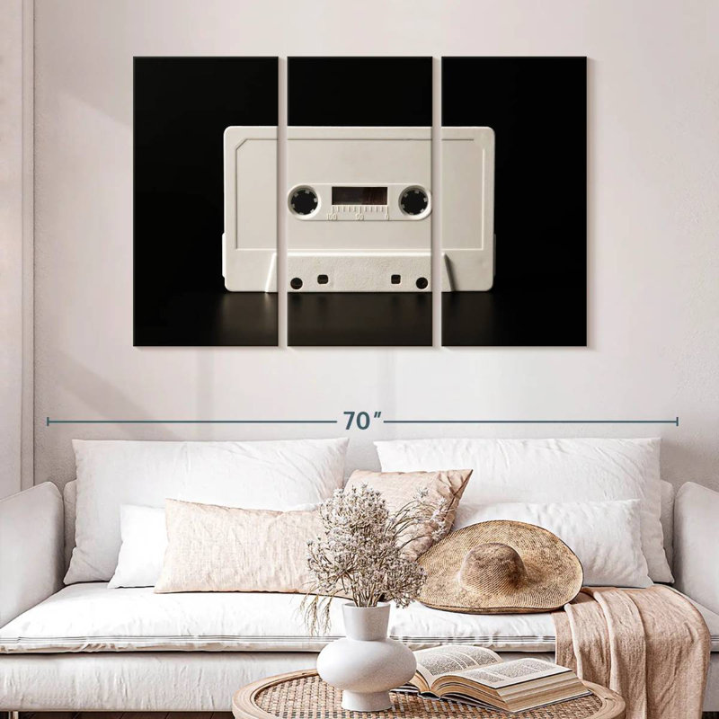 Cassette audio blanche Abarca, H 32 po x l 50 po