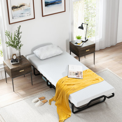 Lit pliant en acier 16,5 po avec matelas Reeba