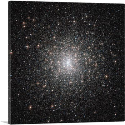 Hubble Telescope Messier 106 Spiral Galaxy - reproduction de photo sur toile tendue