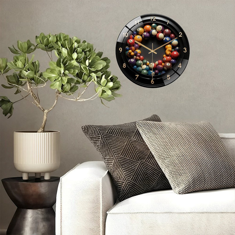 Horloge avec boules de billard colorées - horloge murale moderne en verre 12 po
