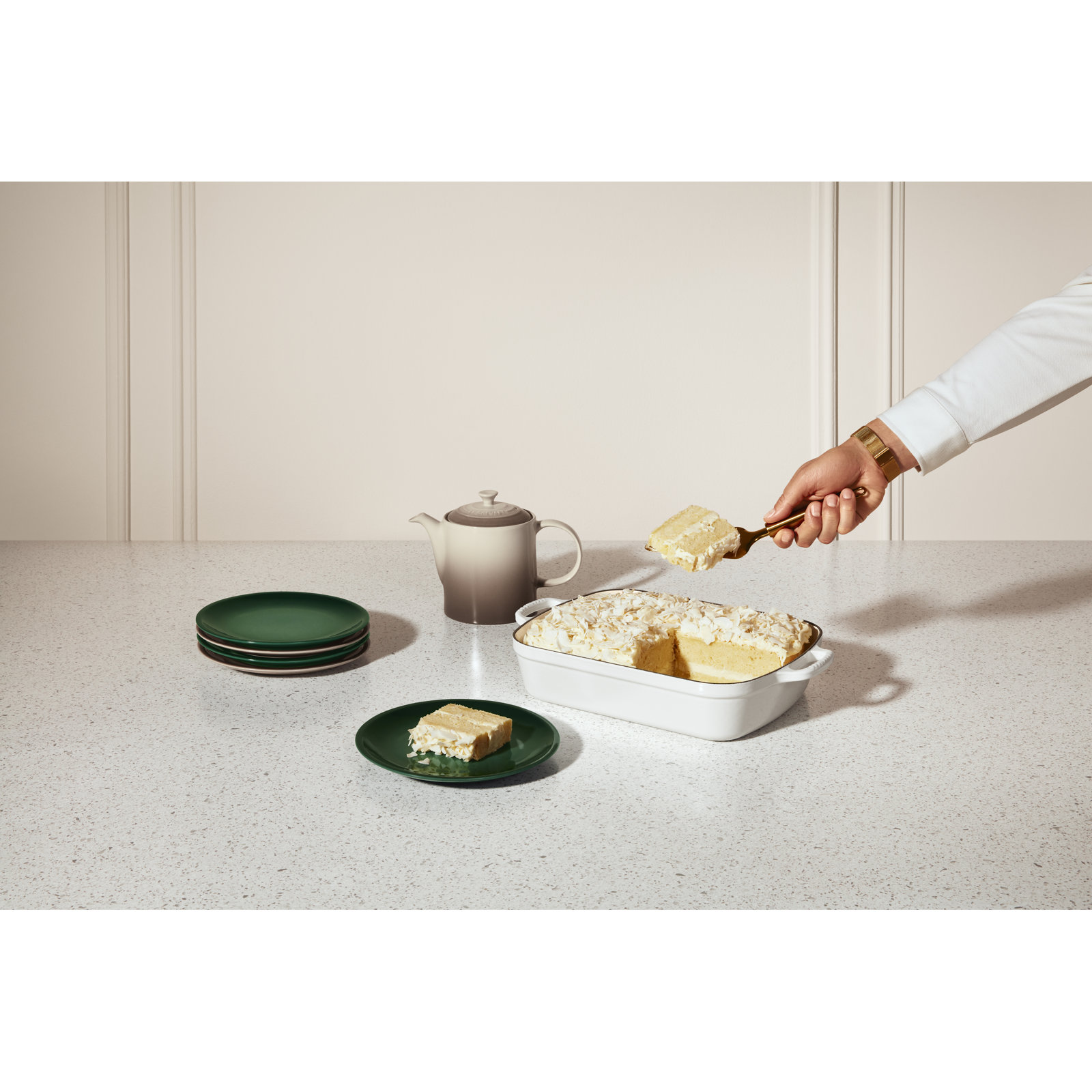 Le Creuset Signature Enameled Cast Iron Roaster, 5.25 qt., White