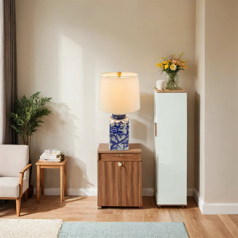 A Stylish Porcelain Vase-inspired Table Lamp