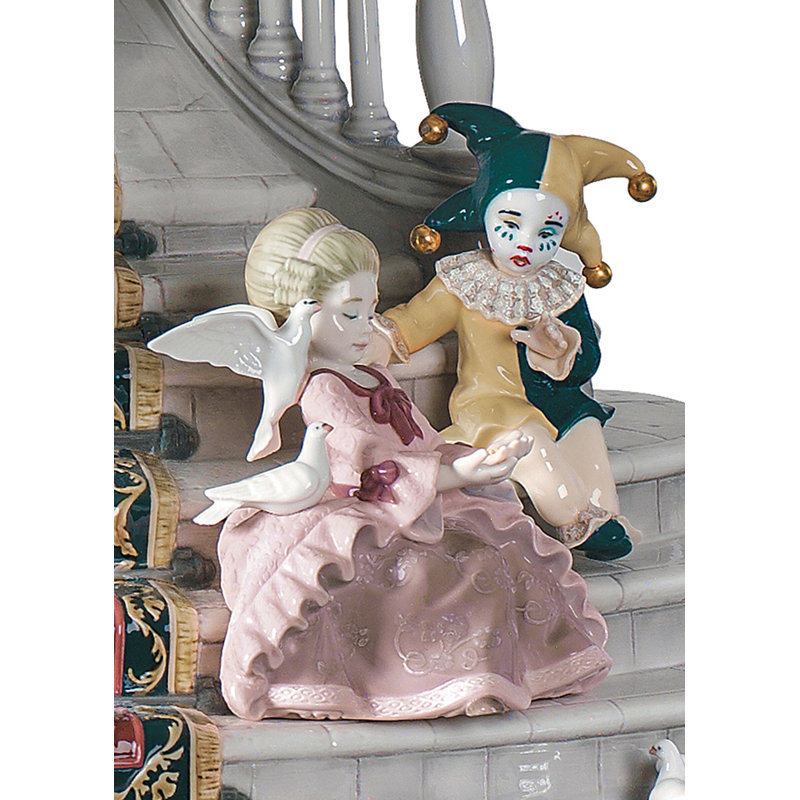 Carnival in Venice Statue