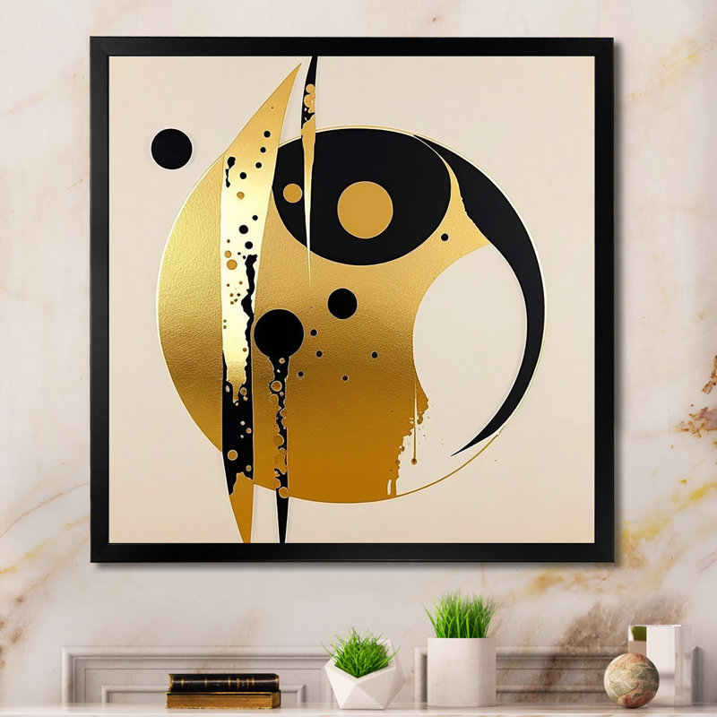 «Covell Golden and Black Sphere II», reproduction sur toile, H 16 po x l 16 po x P 1 po, Cadre photo noir