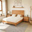 Grand lit plateforme en bois massif