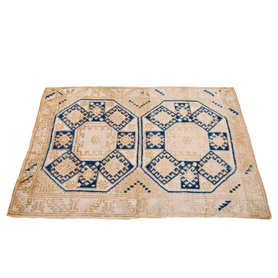 Tapis tribal unique en son genre