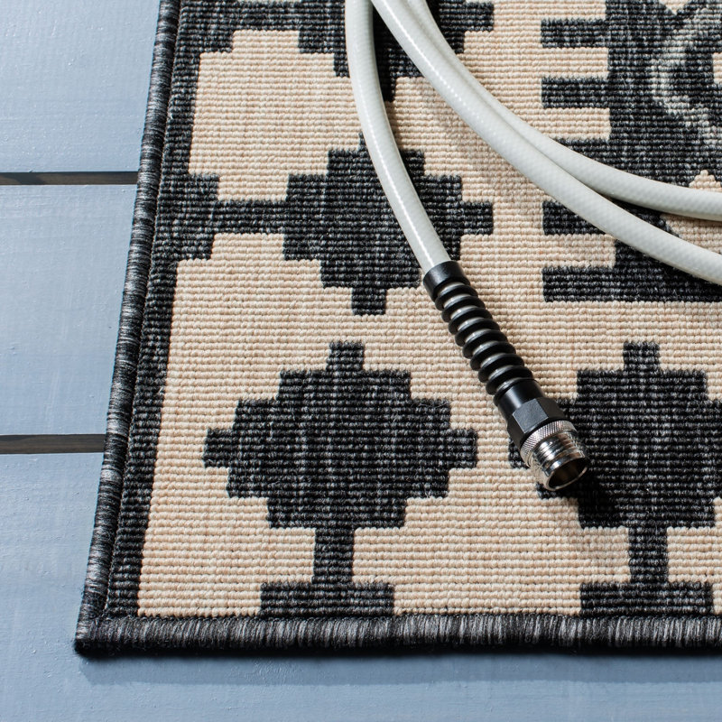 Northpoint Veranda Performance Southwestern Indoor/Outdoor Area Rug, Square 6'7"
