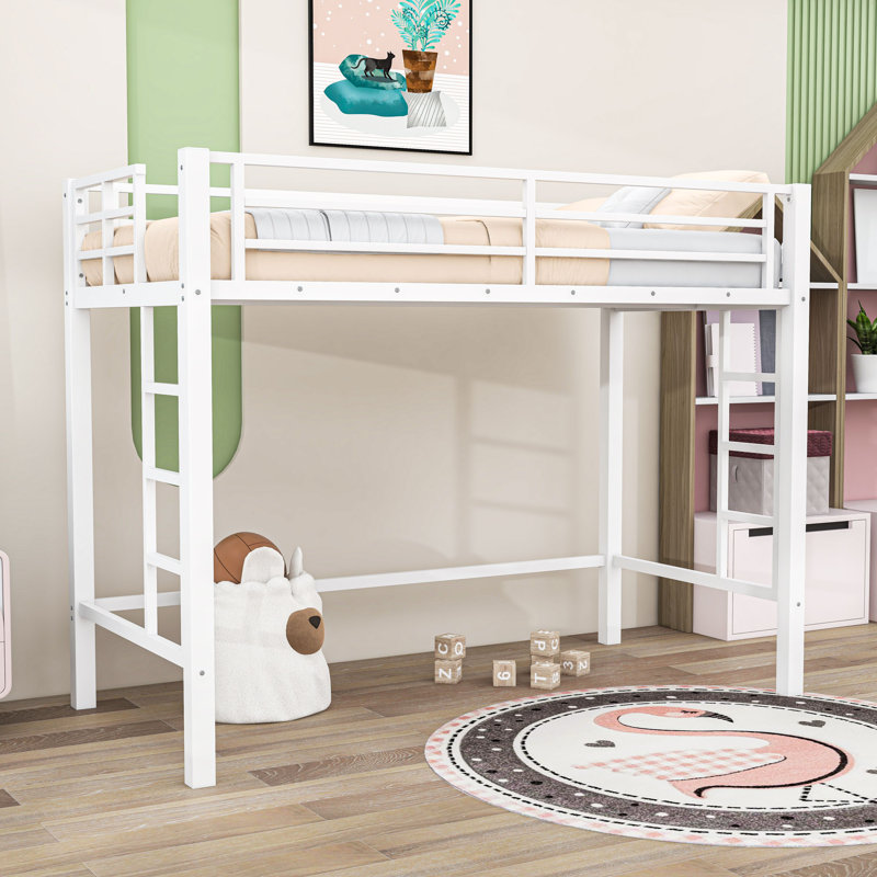Metal Loft Bed with Guardrails, Simple très long