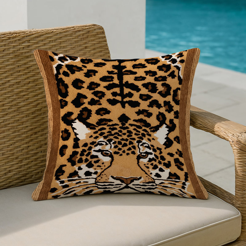 Coussin intérieur et extérieur Big Cats, Carré 16 po, Léopard beige nuageux Sunda