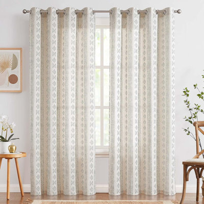 Paire de rideaux semi-transparents avec passe-tringle Amadas