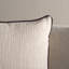 Coussin Dani-102671381-102671379
