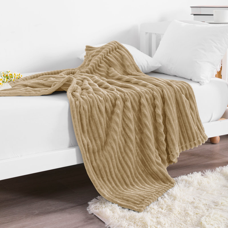 Couverture en peluche flanelle pour tout-petits, couverture moelleuse réversible pour bébé, 30 po x 40 po - NTBAY, Chameau