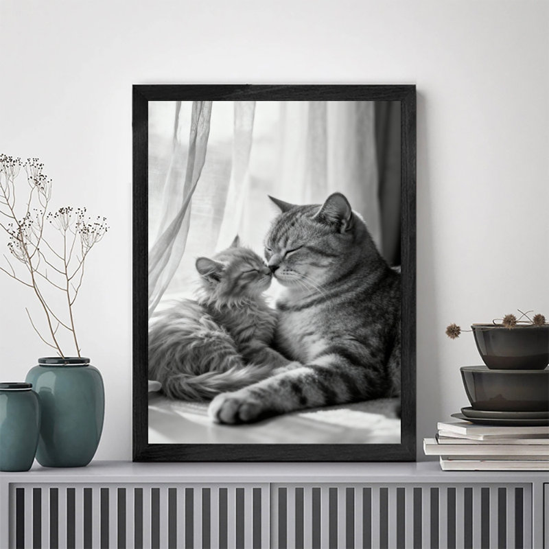 Reproduction d'art encadré noir avec chats rétro blottis ensemble dans une ambiance chaleureuse, H 37 po x l 25 po